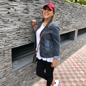 Meet your Posher, Floricel